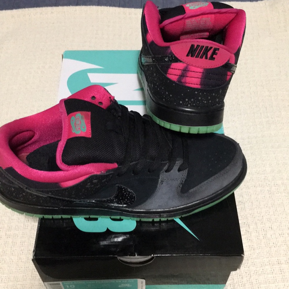 Nike SB Dunk Low "Northern Lights"